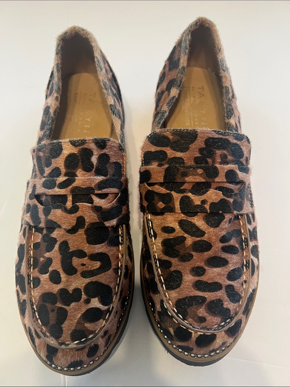 Taryn Rose Leopard Calf Hair Penny Loafers Comfort Shoes Women’s 9.5